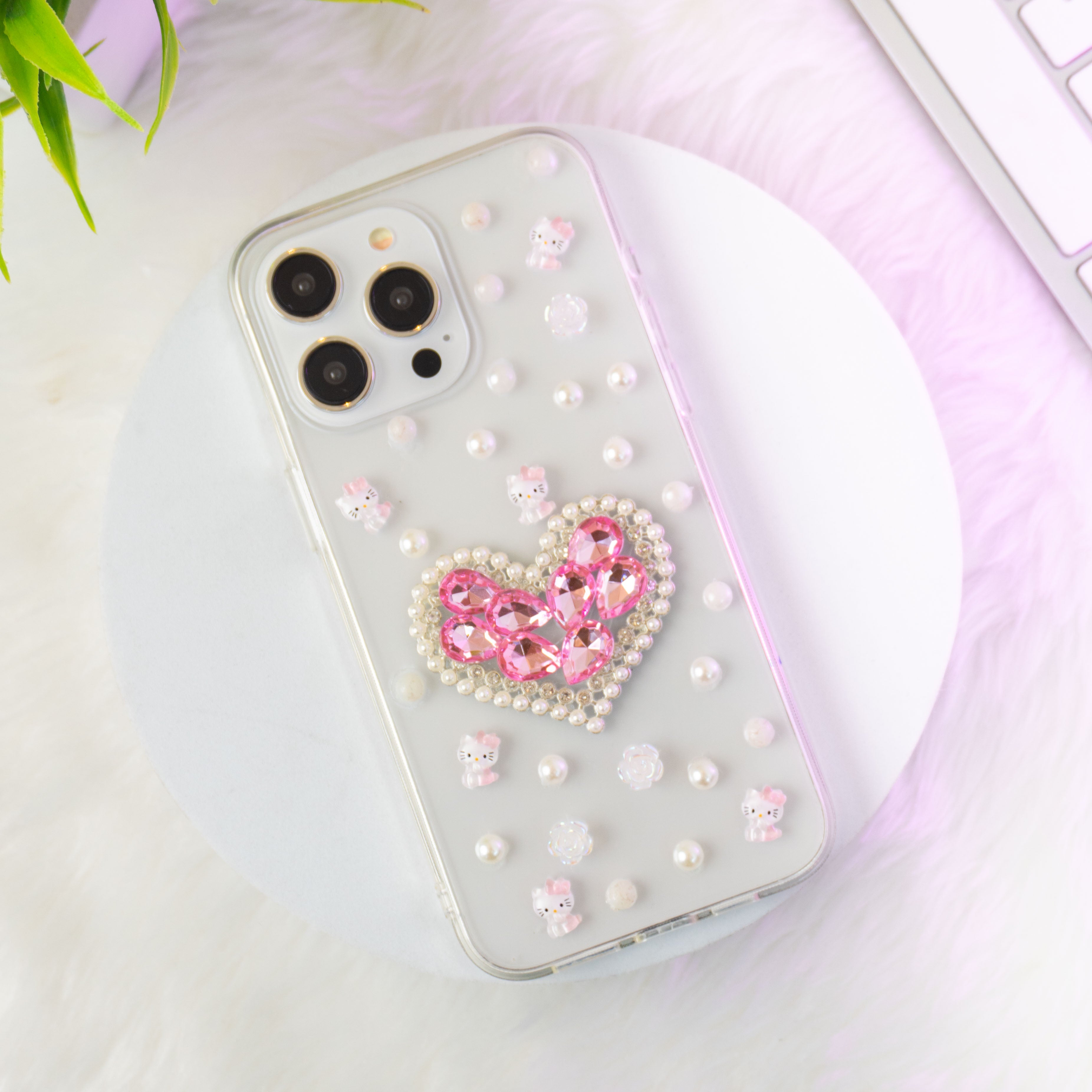 White Peals With Pink Diamond Heart Silicon Phone Cases For iPhone 13 Mini