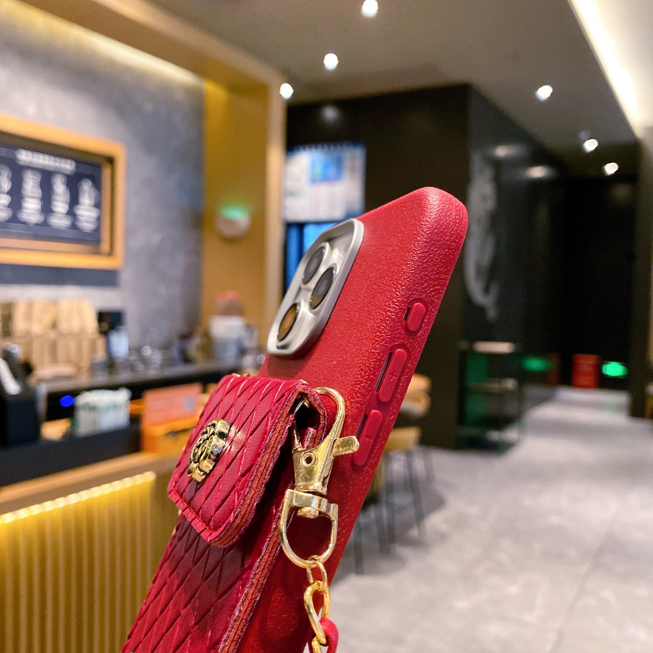 Red Texture Wallet With Golden Chain Silicon Phone Cases For iPhone 14