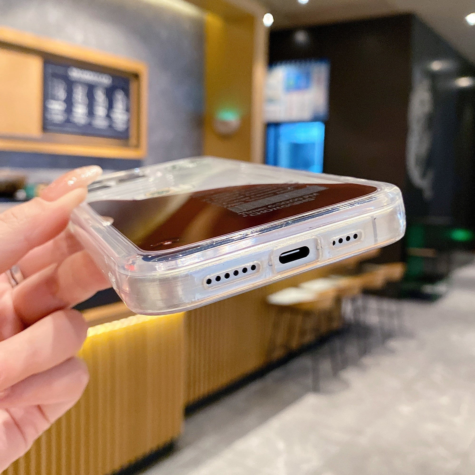 Starbcuks Liquid Coffee Floating Cup Silicon Phone Case For iPhone 14
